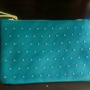NWOT make up bag